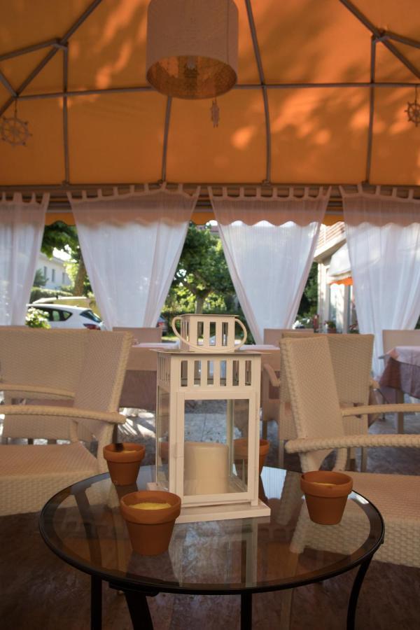 Hotel Giulia Марина-ди-Масса Экстерьер фото