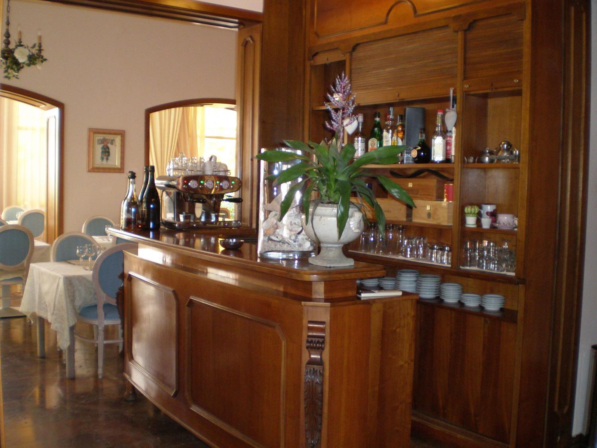 Hotel Giulia Марина-ди-Масса Экстерьер фото