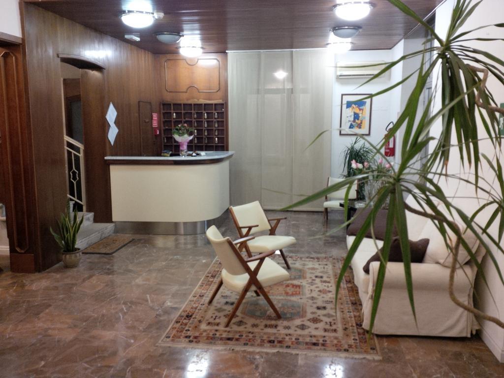 Hotel Giulia Марина-ди-Масса Экстерьер фото