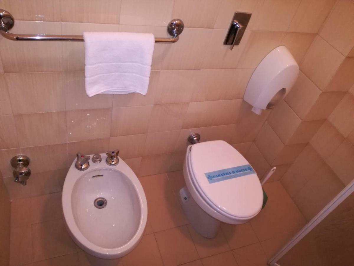 Hotel Giulia Марина-ди-Масса Экстерьер фото